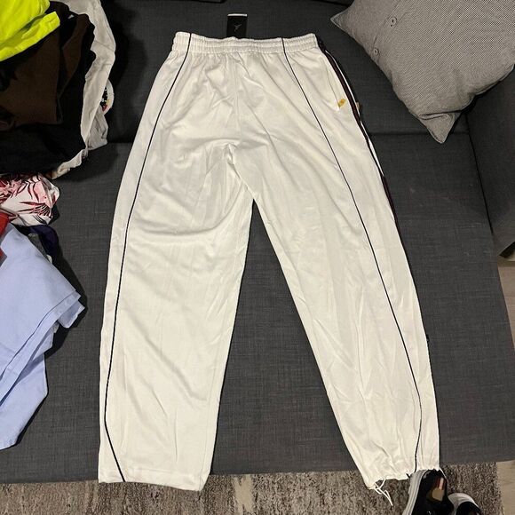 Retro Jordan Pants From 2006 Joggers White NWT Nike Fit Dry Red Jordan - Picture 5 of 14